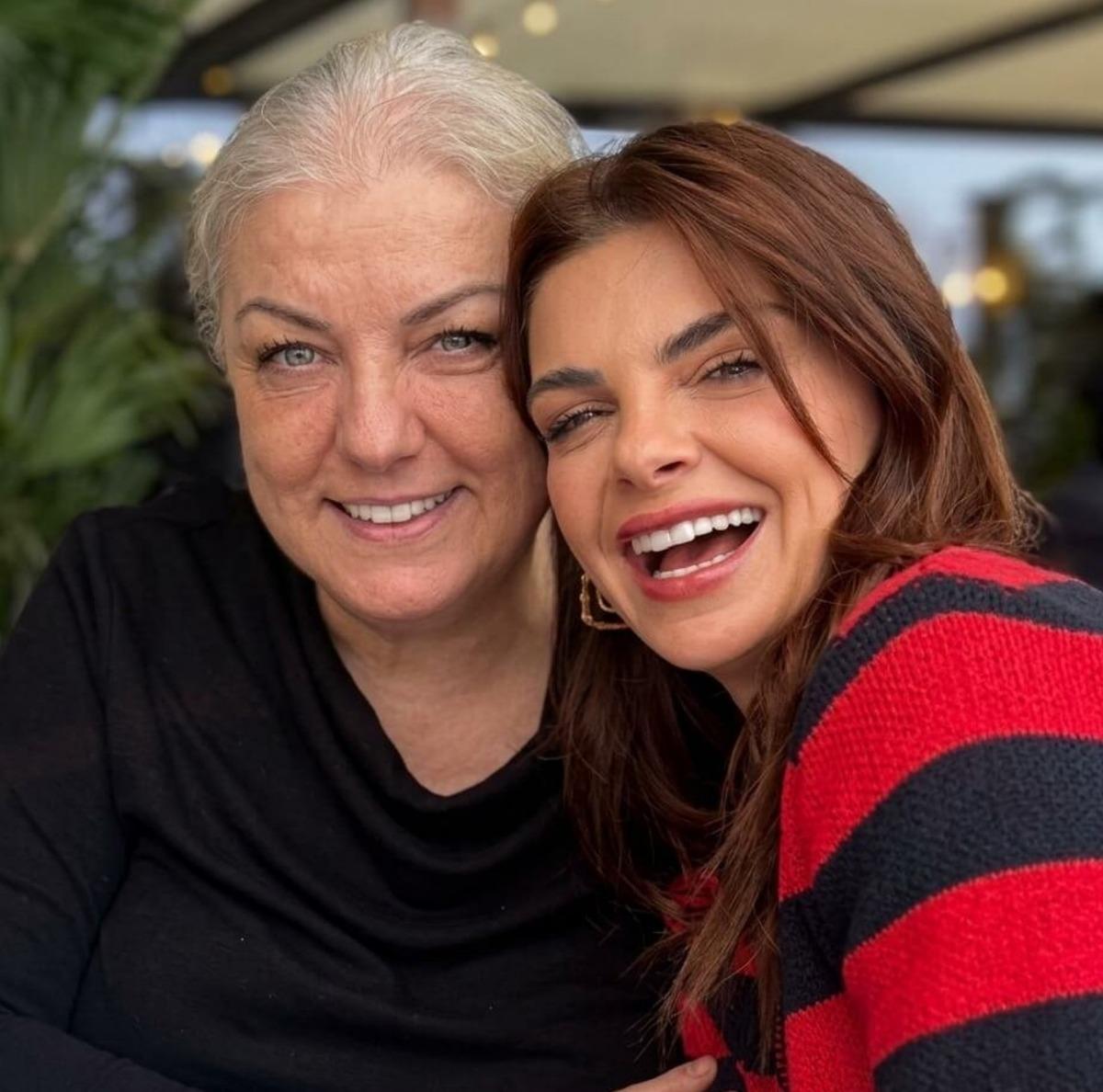 Pelin Karahan ın yıllar öncesine ait karesi gündem oldu 2