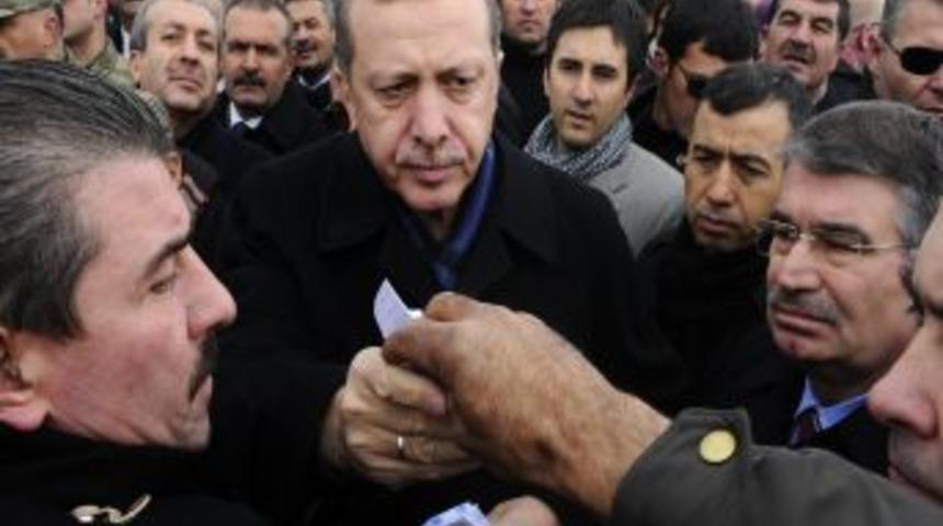 Başbakan, Van'dan tayin isteyenlere tepki g&ouml;sterdi