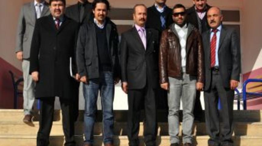 Genç MAKİAD, köy okullarını kitapla donatıyor