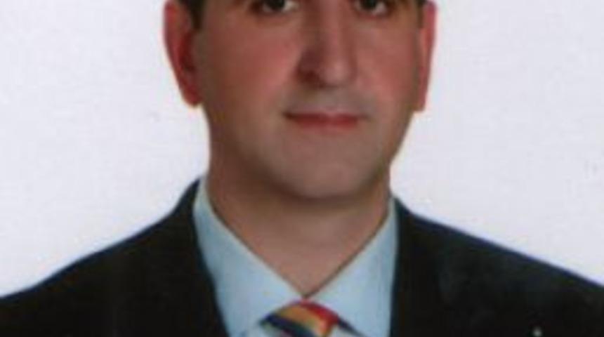 &Uuml;mit Akkuş