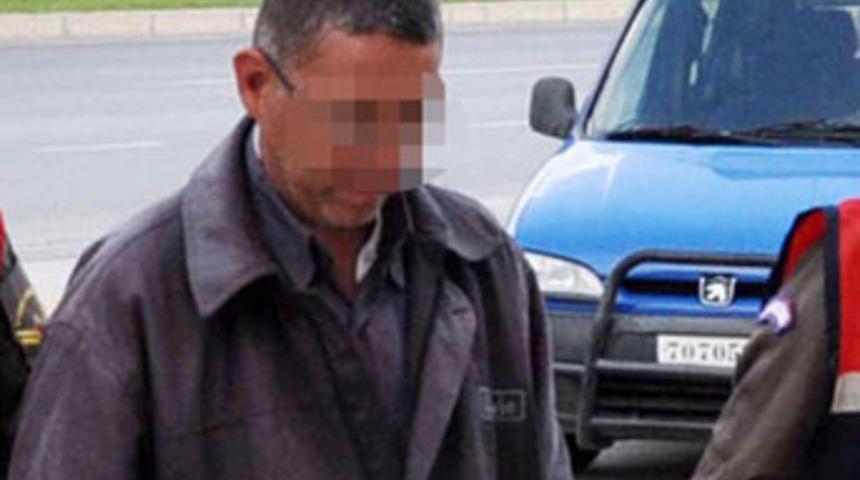 S&uuml;tyenli erkek tacizciyi jandarma yakaladı