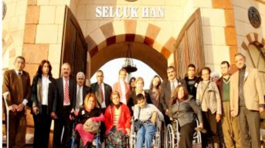Engellilerin sorunları masaya yatırıldı
