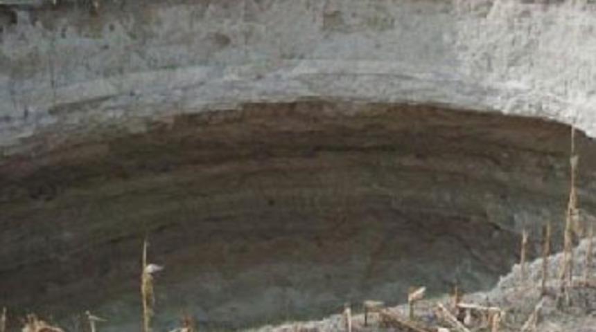 Obrukları, fay hatlarının tetiklediği iddiası