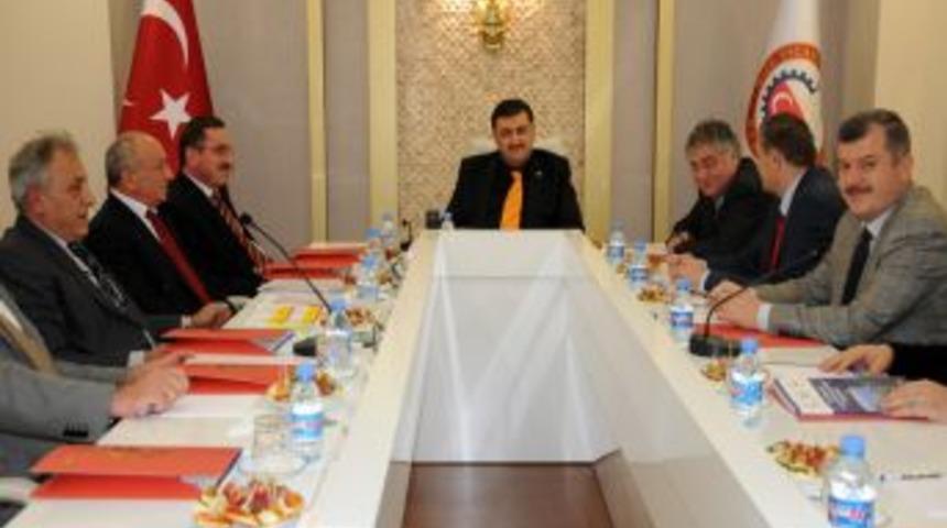 AK Partili Karal: Sivil toplum kuruluşları Rize&rsquo;nin menfaati i&ccedil;in &ccedil;alışıyor