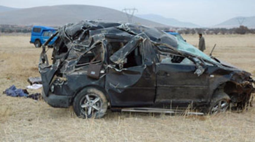 Karaman'da feci kaza: 3 &ouml;l&uuml;