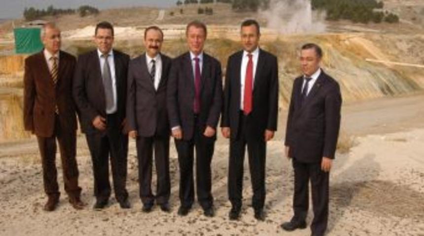 Denizli Valisi Demir, G&ouml;lemezli jeotermal kaynaklarını inceledi