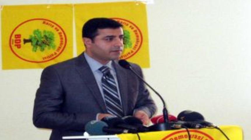 BDP&rsquo;den, KCK operasyonlarını tıkama eylemleri