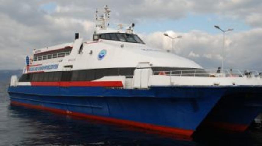 Ka&ccedil;ırılan deniz otob&uuml;s&uuml; sefere &ccedil;ıkartılmadı