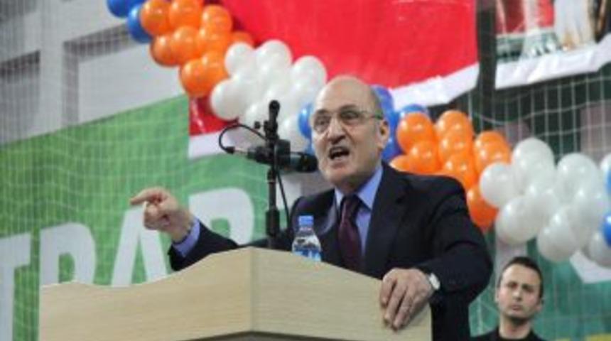 Bakan Bayraktar: T&uuml;rkiye, Van'da birlik ve beraberliğini bir kez daha g&ouml;sterdi