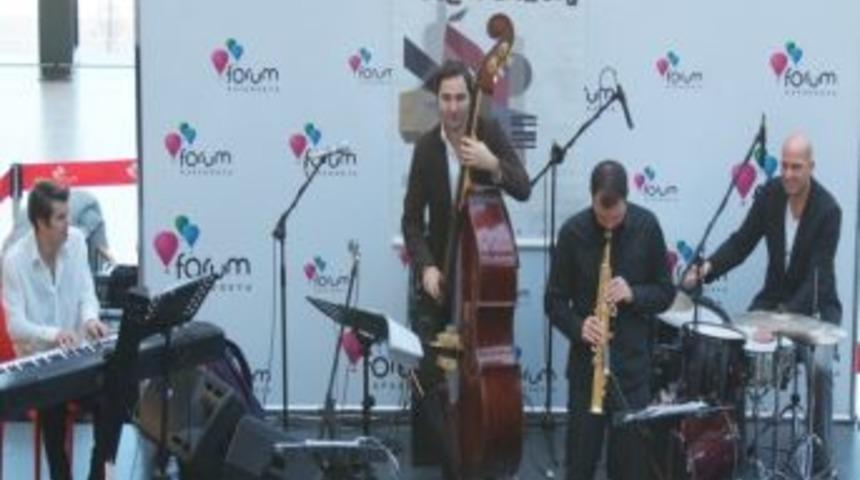 Kapadokya caz m&uuml;ziği ile buluştu