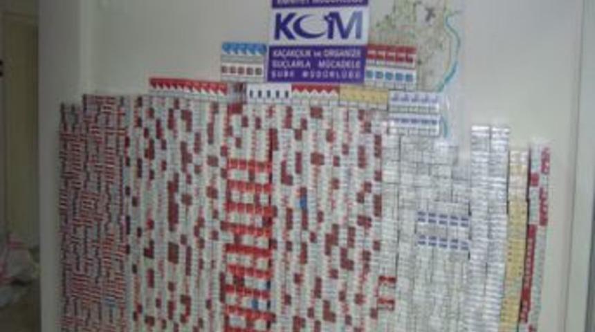 Kamyonda 10 bin 800 paket ka&ccedil;ak sigara ele ge&ccedil;irildi