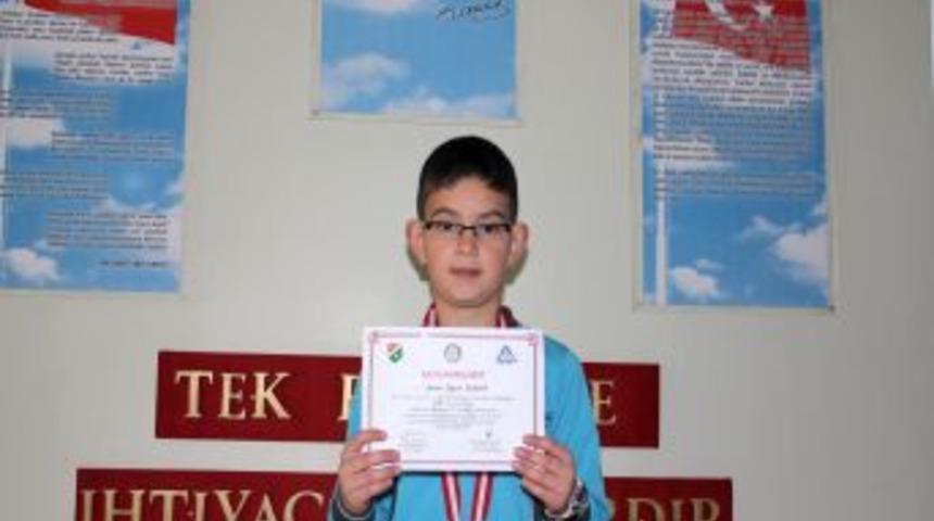 Madencilerin Satran&ccedil; Turnuvası Şampiyonu Yıldırım&rsquo;dan