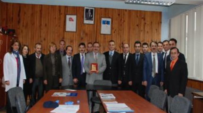 Vakfıkebir Lisesi M&uuml;d&uuml;r Vekili Alay&rsquo;a veda t&ouml;reni