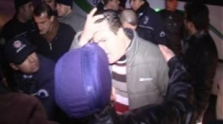 &Ccedil;evik Kuvvet Şube M&uuml;d&uuml;r&uuml; yaralandı