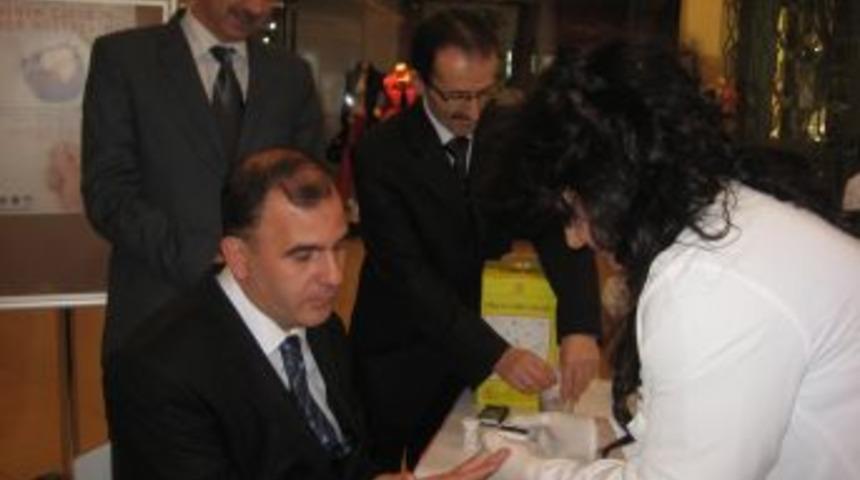 Van&ccedil;elik: Şeker hastalarının &ccedil;oğu hastalığını bilmiyor