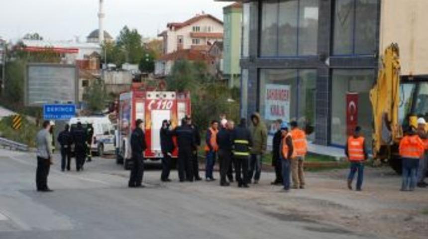 K&ouml;rfez Belediye Başkanı: Ka&ccedil;ak kazı olduğunu d&uuml;ş&uuml;n&uuml;yoruz