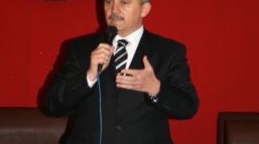 Bergama Kaymakamı Y&uuml;cel: B&ouml;lgemiz yatırım i&ccedil;in &ccedil;ok uygun