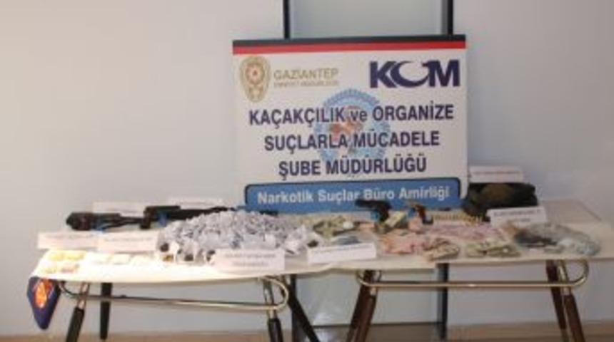 Uyuşturucu parası ile apartman dikmişler