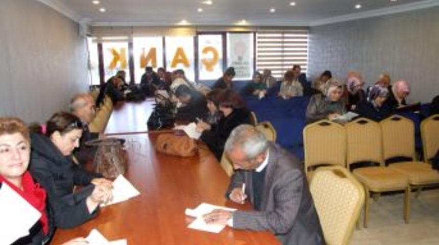 AK Parti &Ccedil;ankaya teşkilatında temay&uuml;l yoklaması yapıldı