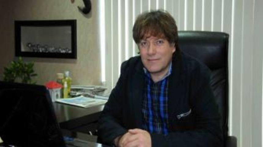 İnternetten giysi satmaya başlayınca mağazadaki stokları t&uuml;kendi