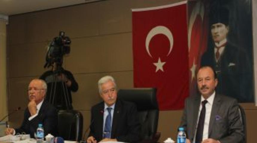 &ldquo;İki evimizden birini Vanlı depremzedelere tahsis edelim&rdquo;