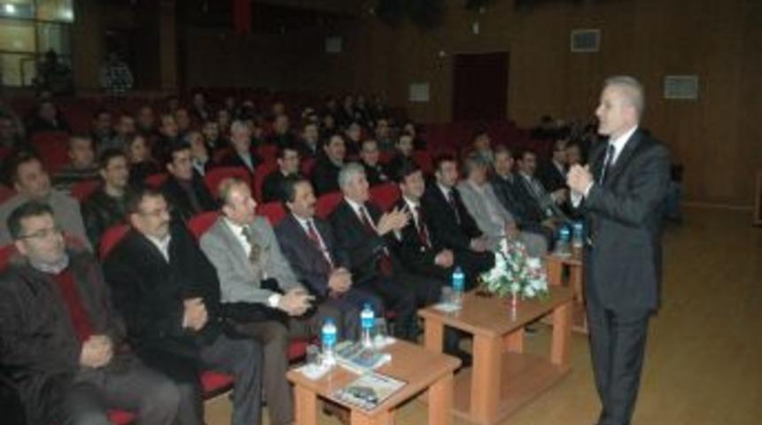 KAHİAD &uuml;yeleri 'Ekip &Ccedil;alışması' konulu konferansta buluştu