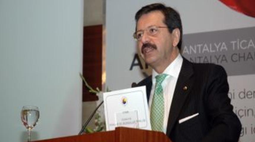 "İnsanlar &lsquo;yeşil kartımı kaybederim&rsquo; diye sigortalı işi kabul etmiyor"