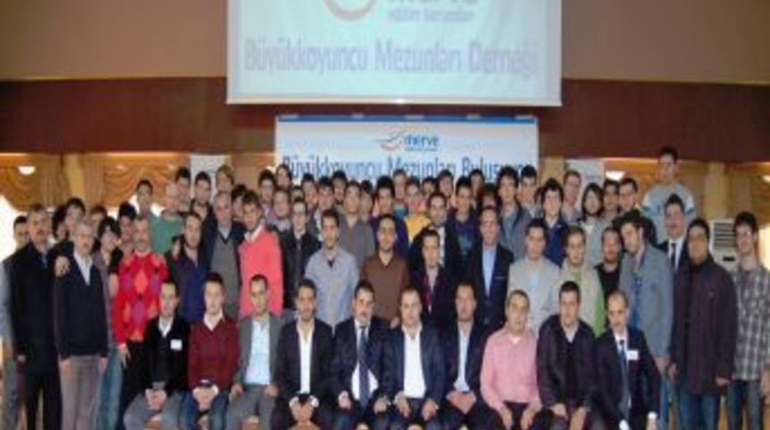 B&uuml;y&uuml;kkoyuncu Lisesi mezunlarını unutmuyor