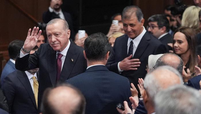 Cemil Tugay, Erdoğan'la yan yana oturdu