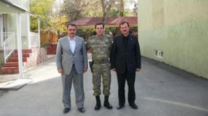 Başkan Canlı'dan K&ouml;m&uuml;rc&uuml;'ye ziyaret