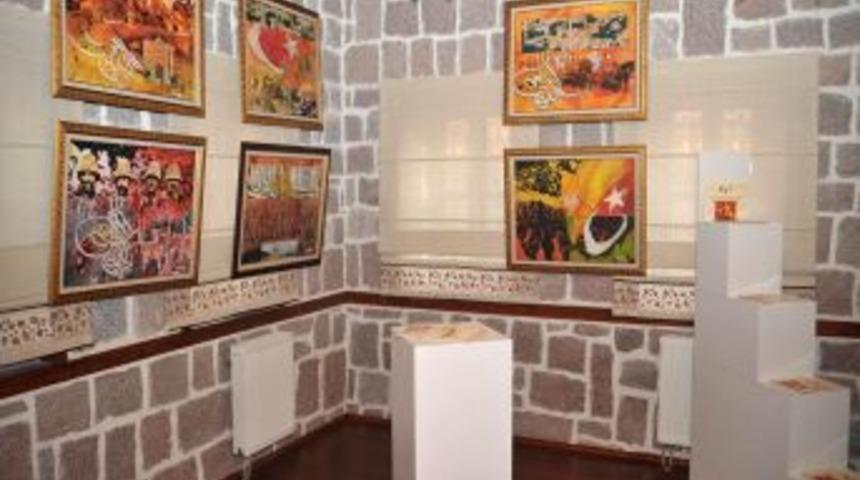 Mehmet Akif Ersoy'un Safahat'ı tuvale yansıdı