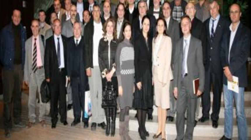 EİB ve İzmir Tarım Grubu g&uuml;&ccedil;lerini birleştirdi