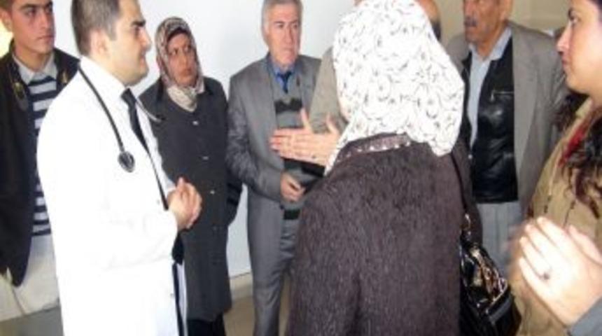 Diyabetli hastalara yara ve diyabetik ayak bakımı eğitimi