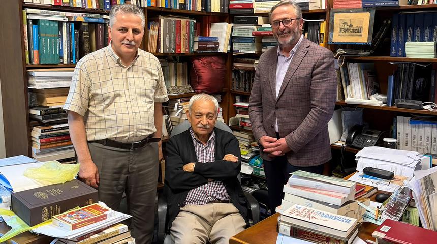 500 yıllık yazmalardan Şeyh Galib&rsquo;in Divan&rsquo;ına: asırların hazinesi d&uuml;nyaya a&ccedil;ıldı!