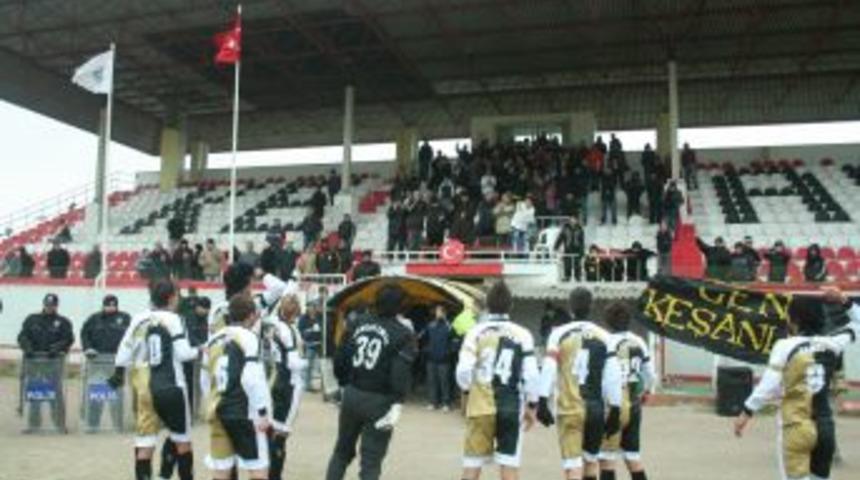 Keşanspor 3 puanı 3 golle aldı