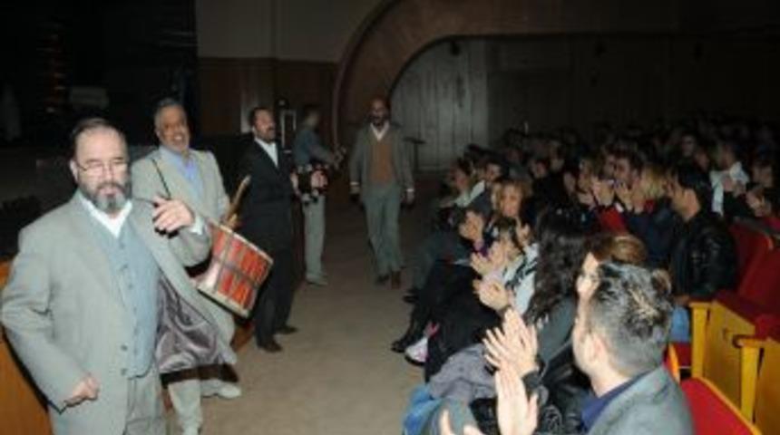 Adanalılar 'Misafir'e yoğun ilgi g&ouml;steriyor