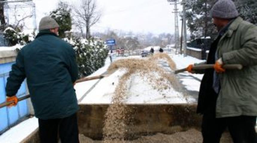 Meram Belediyesi, kış nedeniyle acil m&uuml;dahale ekibi kurdu