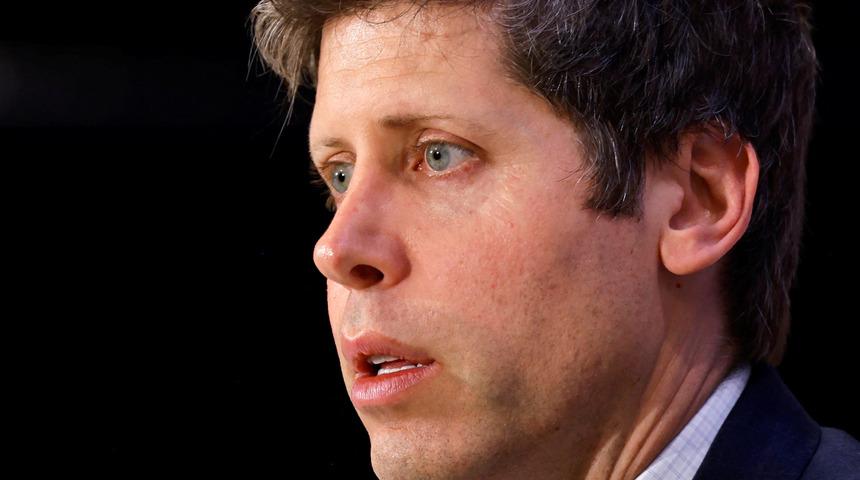 OpenAI CEO'su Sam Altman: "D&uuml;nya,&nbsp;yapay zekanın faydaları i&ccedil;in bazı k&ouml;t&uuml; şeylerin yaşanmasını kabul etmeli"