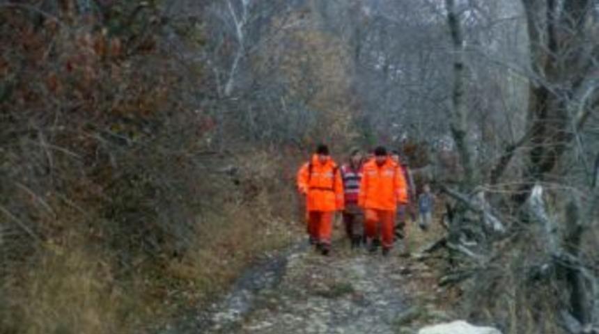 'Kayalıklardan atlayacağım' notunu yazıp evden ayrıldı, jandarma alarma ge&ccedil;ti