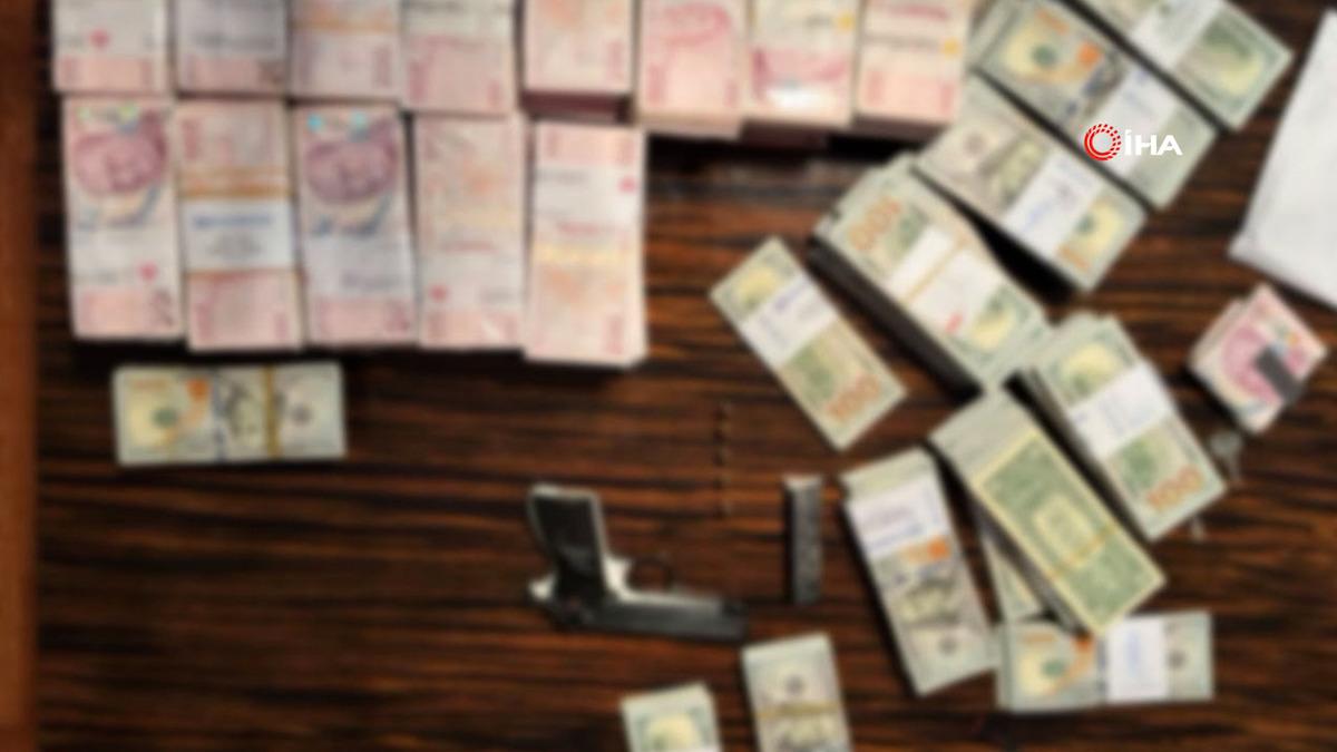 Belediye başkan yardımcısının evinden servet çıktı: Balya balya TL, dolar, euro, altın 7
