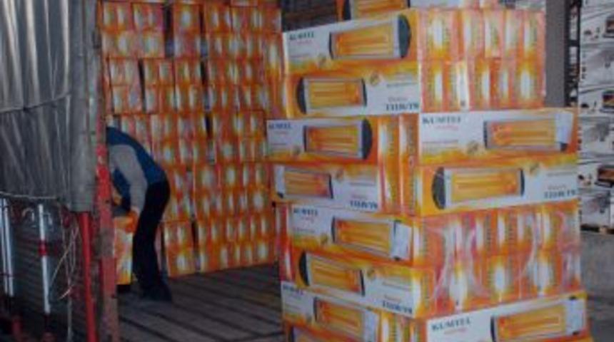 Kayseri&rsquo;den, depremzedeler i&ccedil;in Van'a otob&uuml;s g&ouml;nderildi