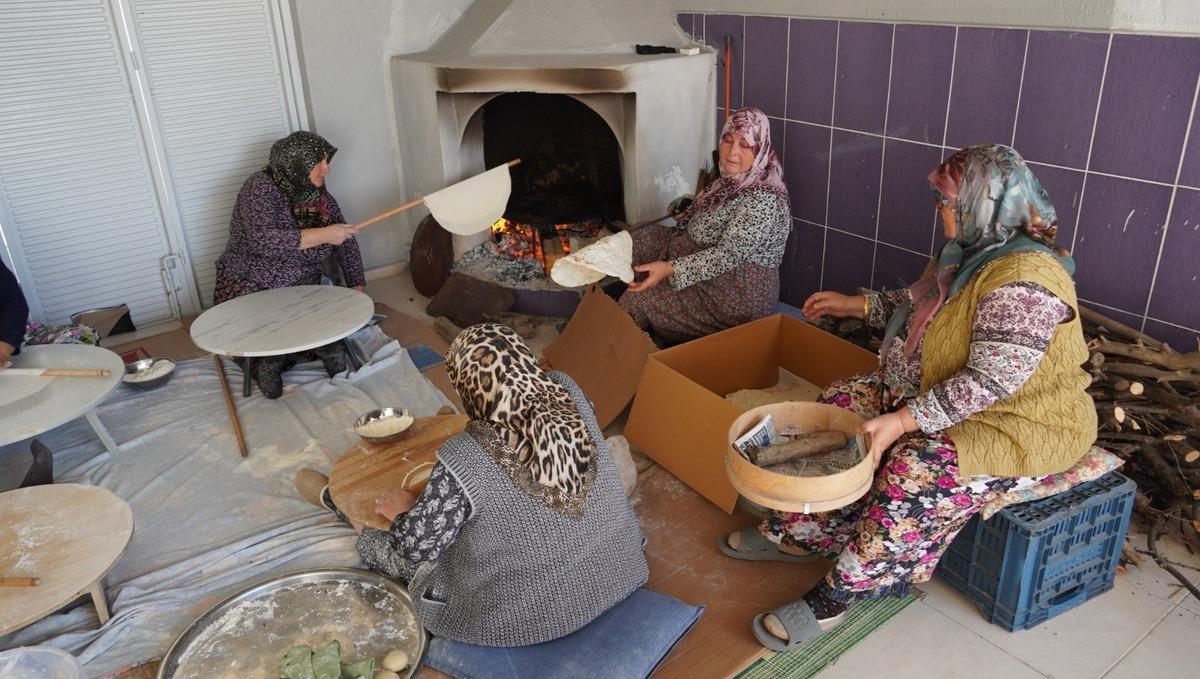 11 kadın 50 yıllık geleneği yaşatıyor: Yaşları 60-80 arasında değişiyor 3