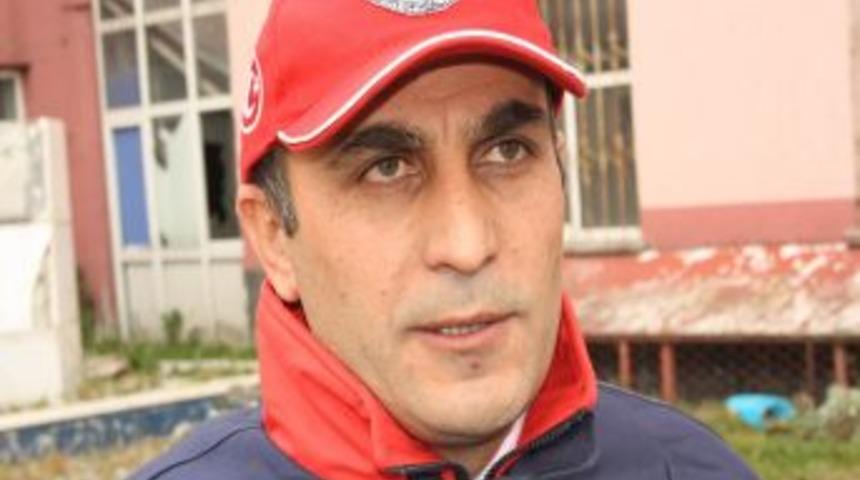 Van depremi sonrası 112 Komuta Kontrol Merkezi'ni Kars y&ouml;netiyor