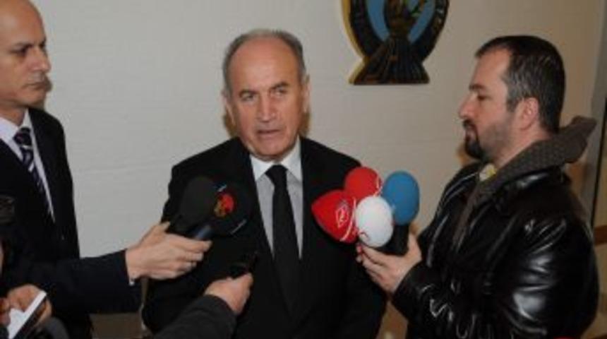 Topbaş'dan Kılı&ccedil;daroğlu'na: İzmir'e gidip şov yapmanın anlamı yok