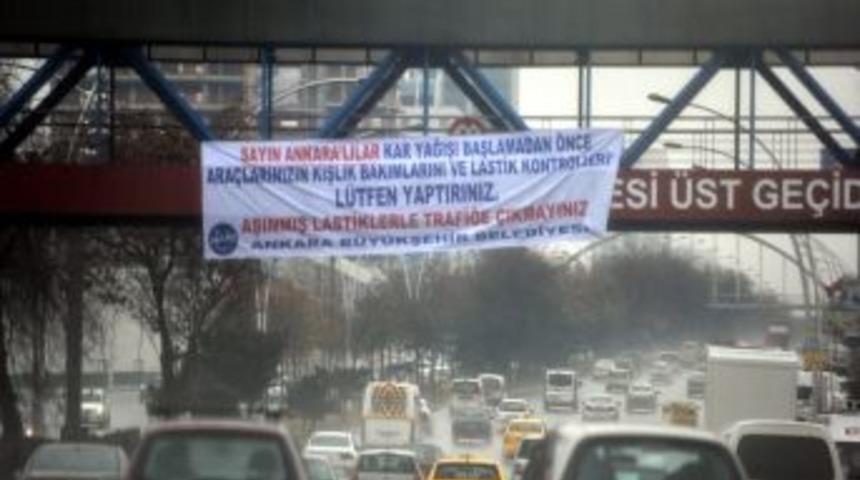 S&uuml;r&uuml;c&uuml;lere 'aşınmış lastikle trafiğe &ccedil;ıkmayın' uyarısı