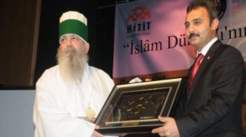 Alevi-S&uuml;nni kardeşliği salona sığmadı