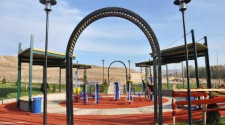 G&ouml;lbaşı'na yeni bir park daha hizmete girdi