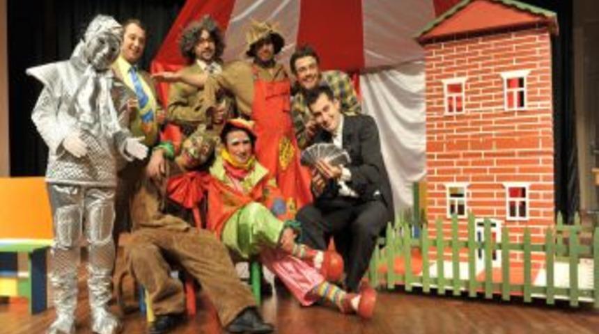 Başkent tiyatroları 'Ceza Kanunu' adlı oyunla a&ccedil;ıyor