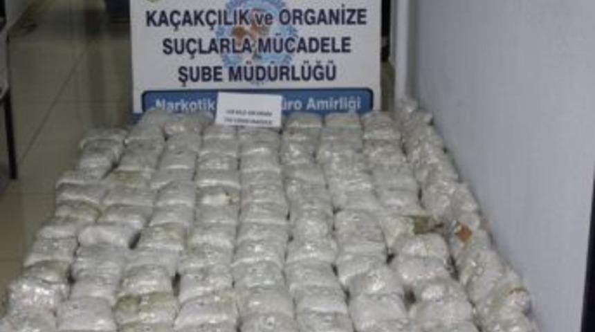 &Ouml;ğrenci servisinde 139 kilo esrar yakalandı