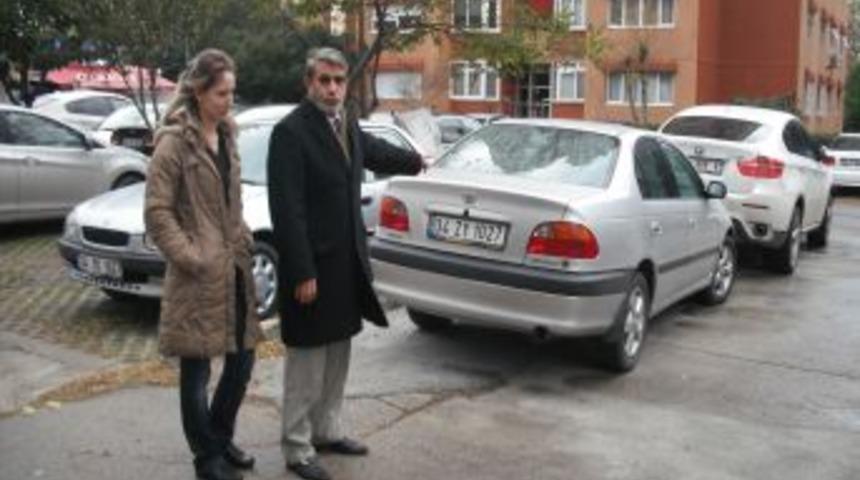 Van'daki depremden ka&ccedil;tı, İstanbul'daki ara&ccedil; hırsızlarından ka&ccedil;amadı